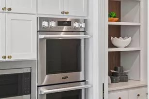 1984 Kenwood Pkwy, Minneapolis, MN 55405 - Photo 22