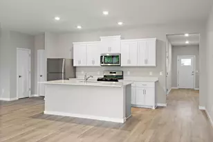 692 Aspen Ln, Montrose, MN 55363 - Photo 4