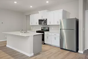 691 Aspen Ln, Montrose, MN 55363 - Photo 4