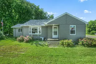 340 4th St N, Watkins, MN 55389 - Photo 1