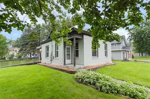 23 Oak St N, Lester Prairie, MN 55354 - Photo 1