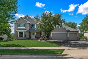 6352 Highland Hills Blvd S, Cottage Grove, MN 55016 - Photo 1