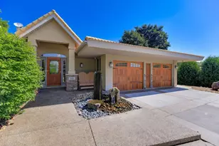 10 Valley Ln, Hastings, MN 55033 - Photo 1