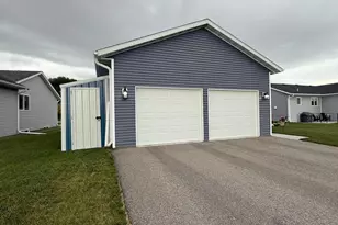 2010 Nelson Dr, Thief River Falls, MN 56701 - Photo 58