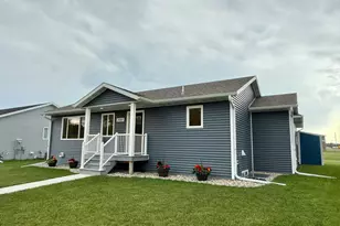 2010 Nelson Dr, Thief River Falls, MN 56701 - Photo 2