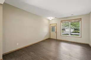 651 Ravencroft Rd, Waconia, MN 55387 - Photo 6