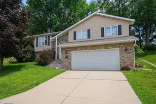 1618 Teton Ct NE, Rochester, MN 55906 - Photo 1