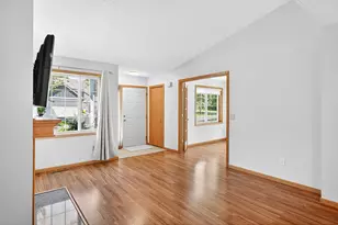 9726 Moonbeam Ln, Woodbury, MN 55125 - Photo 6