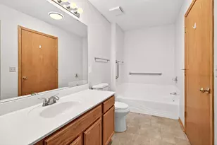 9726 Moonbeam Ln, Woodbury, MN 55125 - Photo 20