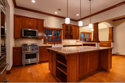 582 Summit Avenue, Saint Paul, MN 55102 - Photo 16