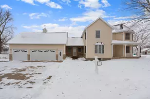 1299 Bellflower Ln NE, Owatonna, MN 55060 - Photo 4
