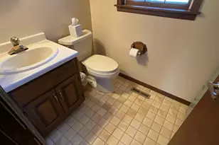 2701 4th Ave NW, Austin, MN 55912 - Photo 18