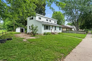 1931 Hawthorne Ave E, Saint Paul, MN 55119 - Photo 1