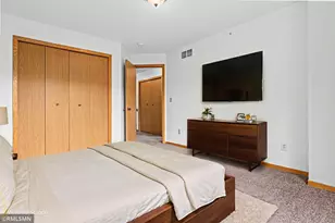 8789 Branson Dr, Inver Grove Heights, MN 55076 - Photo 18