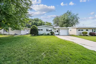 1073 Allen Ave, West Saint Paul, MN 55118 - Photo 1