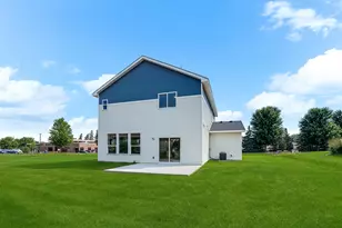 2924 Lavender Pkwy, Faribault, MN 55021 - Photo 32