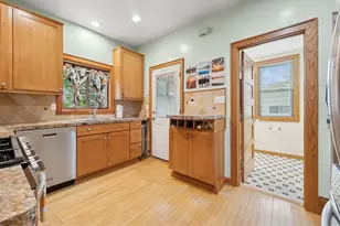 3129 Holmes Ave S, Minneapolis, MN 55408 - Photo 10