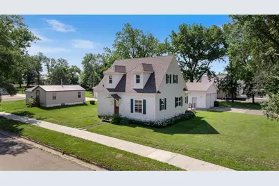 307 W Garfield Street, Hendricks, MN 56136 - Photo 1