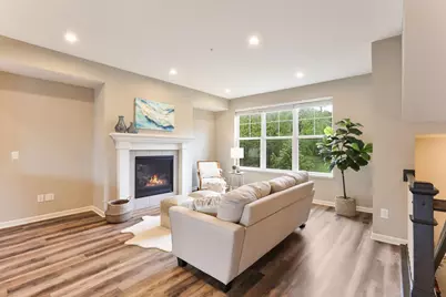 2189 Gateway Hill Road, North Saint Paul, MN 55109 - Photo 4