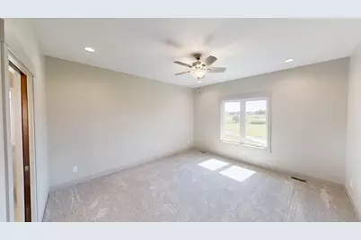 2334 9th Street W, Albert Lea, MN 56007 - Photo 32