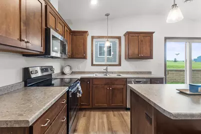 888 Tallgrass Court, Wanamingo, MN 55983 - Photo 8