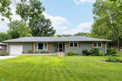 402 5th Street NE, Barnesville, MN 56514 - Photo 1