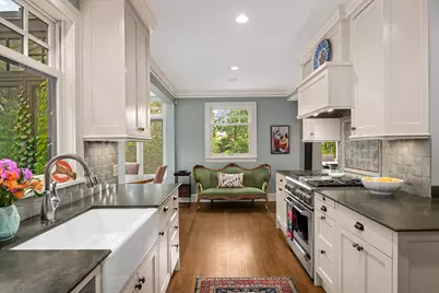 2109 James Avenue S, Minneapolis, MN 55405 - Photo 24