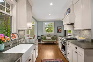 2109 James Ave S, Minneapolis, MN 55405 - Photo 24