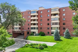 105 3rd St N, Moorhead, MN 56560 - Photo 2