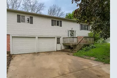 828 Center Avenue S, Hayfield, MN 55940 - Photo 1