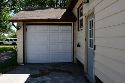 216 6th Street W, Thief River Falls, MN 56701 - Photo 38