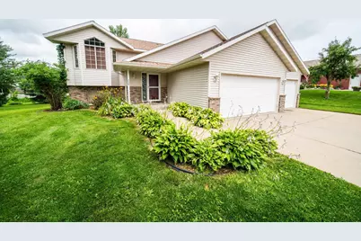 730 9th Street SW, Pine Island, MN 55963 - Photo 1