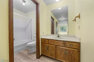 3237 17th Ave S, Fargo,  58103 - Photo 26