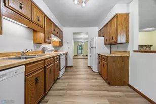 3237 17th Ave S, Fargo,  58103 - Photo 18