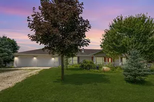 189 N County Road 56, Le Roy, MN 55951 - Photo 1