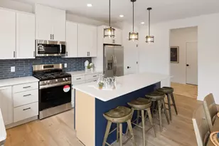 13591 Hollybrook Dr, Apple Valley, MN 55124 - Photo 10