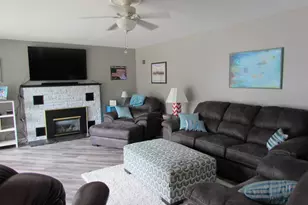 1317 Beach Pl, Fairmont, MN 56031 - Photo 4
