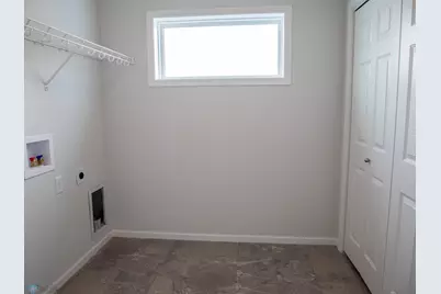 4801 Decorah Way S, Fargo, ND 58104 - Photo 8