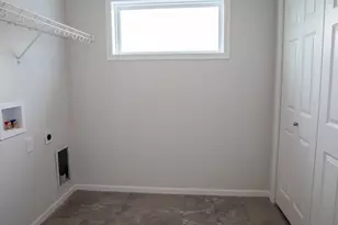 4801 Decorah Way S, Fargo, ND 58104 - Photo 8