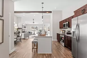 2345 17th Ave E, North Saint Paul, MN 55109 - Photo 4