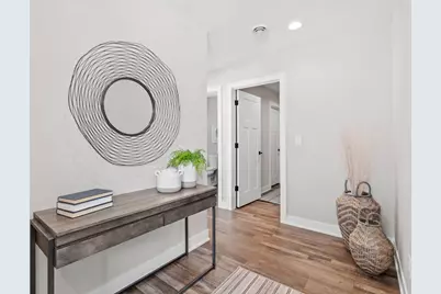 2327 17th Avenue E, North Saint Paul, MN 55109 - Photo 2