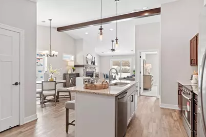 2327 17th Avenue E, North Saint Paul, MN 55109 - Photo 4