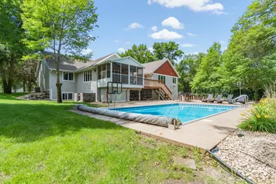 1109 Lakeview Avenue, Alexandria, MN 56308 - Photo 2