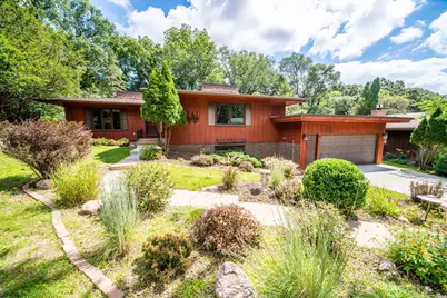 1044 19th Avenue NE, Rochester, MN 55906 - Photo 1