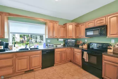 51 6th Avenue N, Fargo, ND 58102 - Photo 16