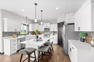 629 Sierra Pkwy, Waconia, MN 55387 - Photo 1