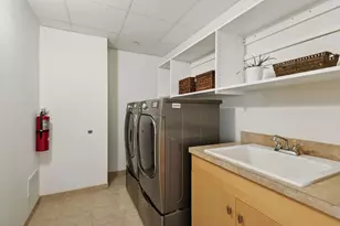 222 2nd St SE, Minneapolis, MN 55414 - Photo 40