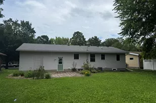 508 4th St NW, New Richland, MN 56072 - Photo 2