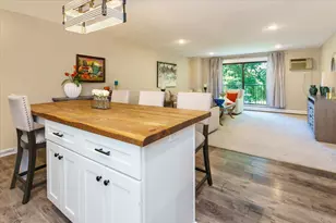 10501 Cedar Lake Rd, Minnetonka, MN 55305 - Photo 10