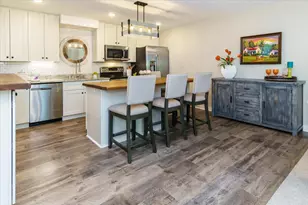 10501 Cedar Lake Rd, Minnetonka, MN 55305 - Photo 8